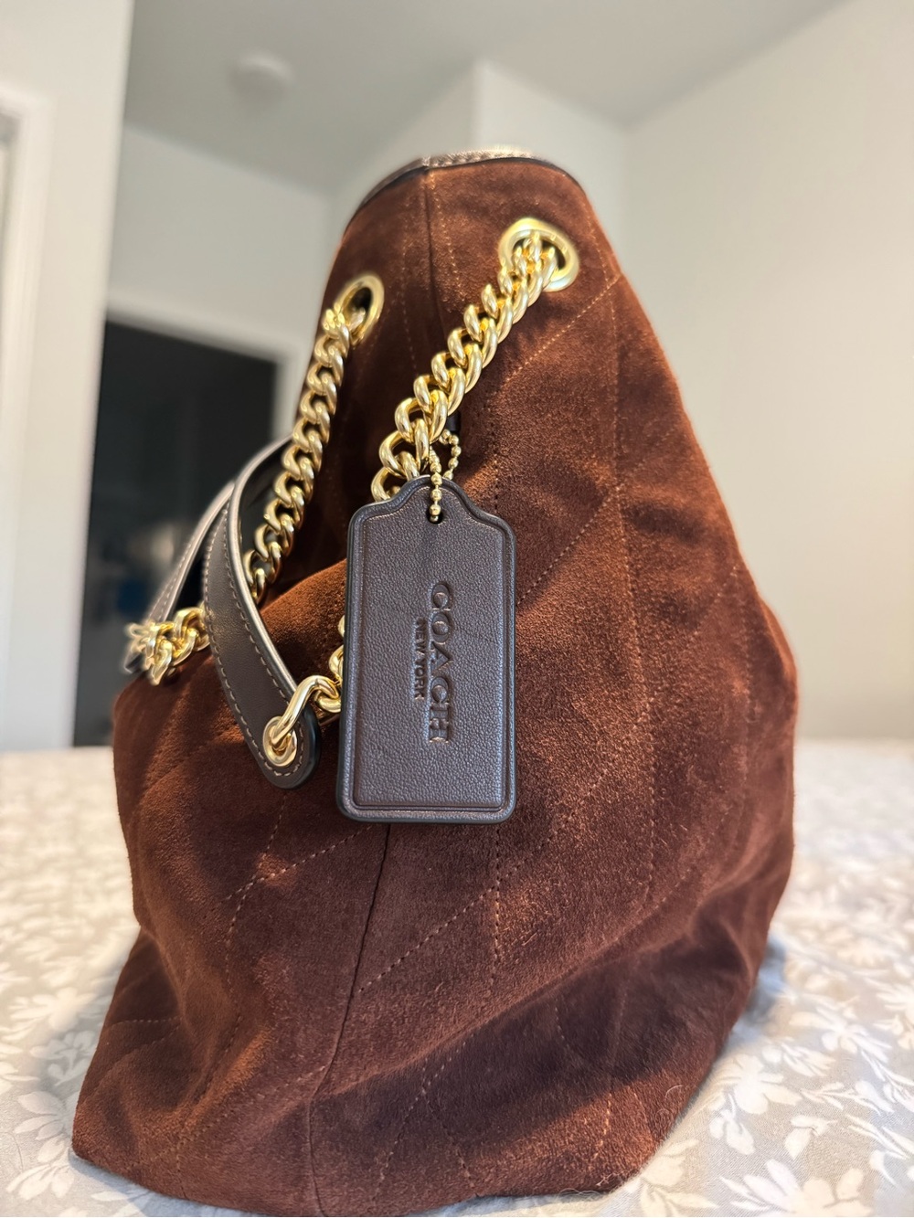 Coach Evelyn Shoulder Bag With Quilting – Brown Suede - Picture 3 of 7